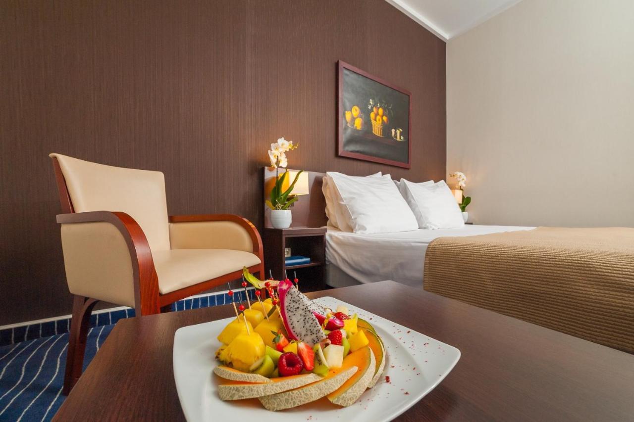 Express Krakow Hotel Exterior photo